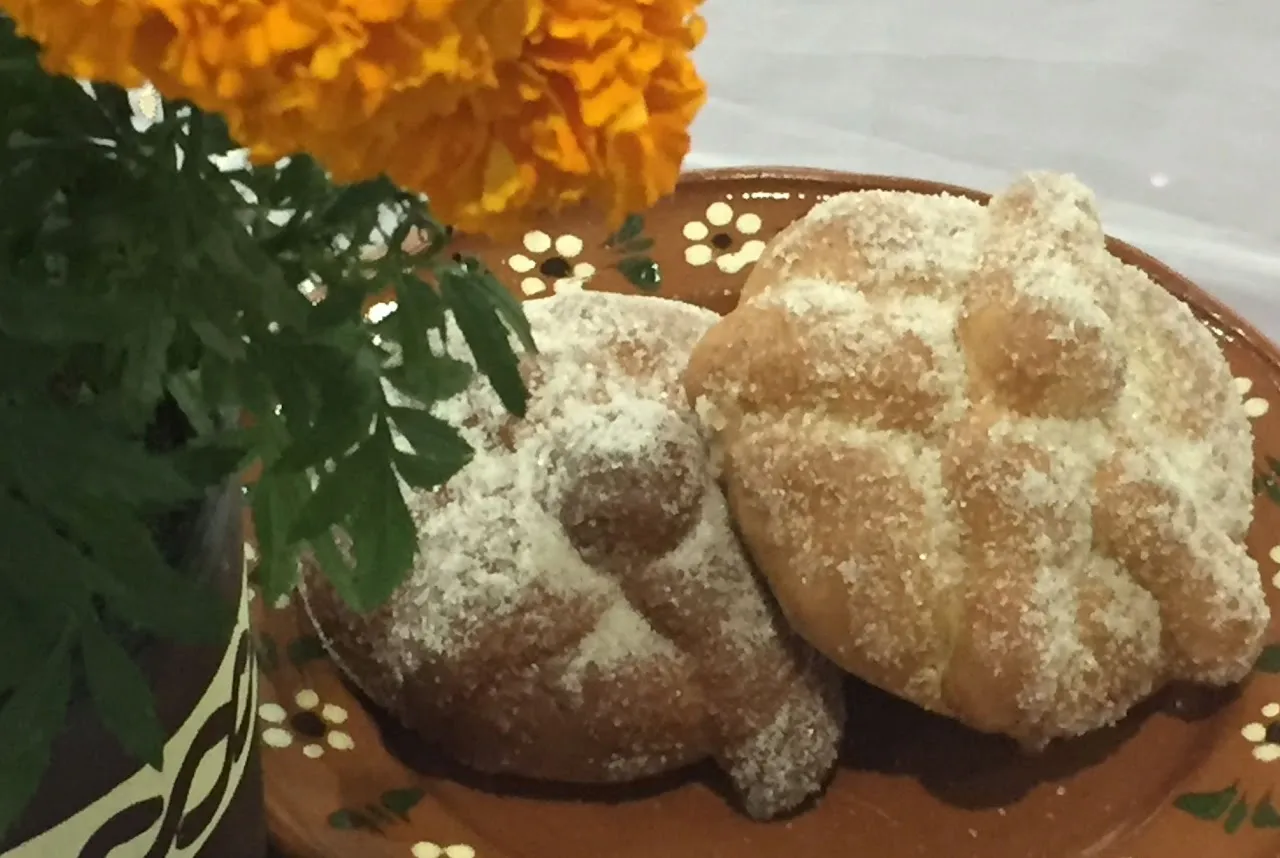 Pan de Muerto Tradicional